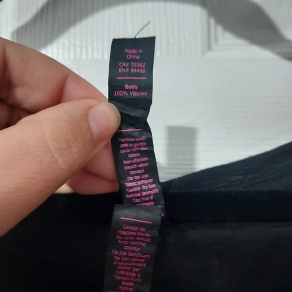 Betsey Johnson Performance Love Muscle Tank Top in Size XL - Picture 7 of 7